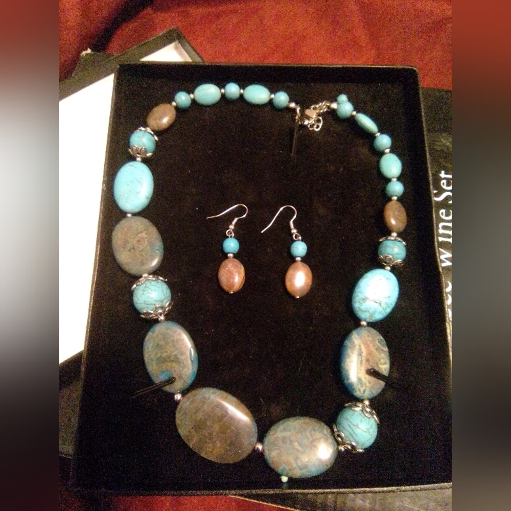 Native Custom Jewelry Set - Picture 2 of 5